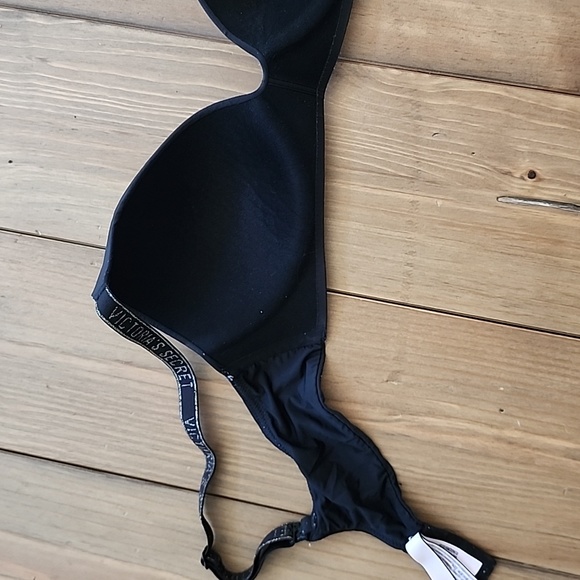 Black Victoria Secret Bra - Picture 7 of 10
